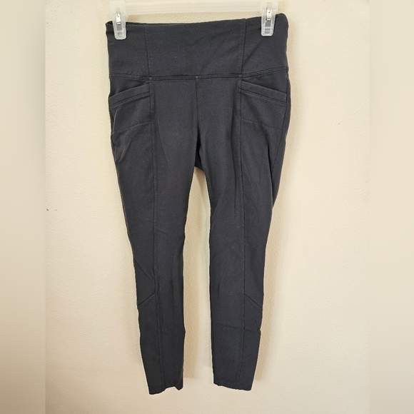 Athleta workout pants - Picture 1 of 8